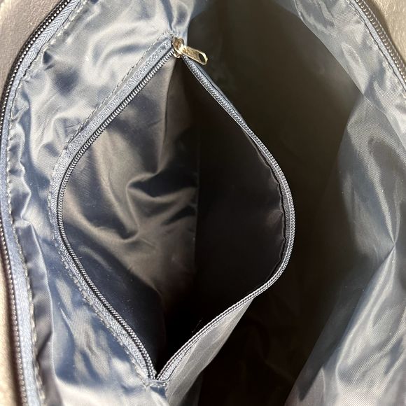 Navy & Brown Faux Leather Large Tote Bag with 2 Zip Pockets in Front - Picture 4 of 5